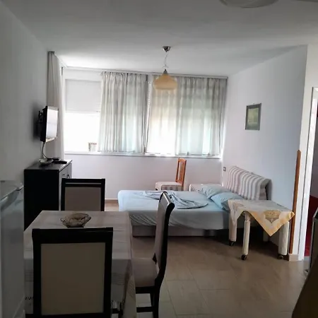 شقة Premium Jimmy 3 *